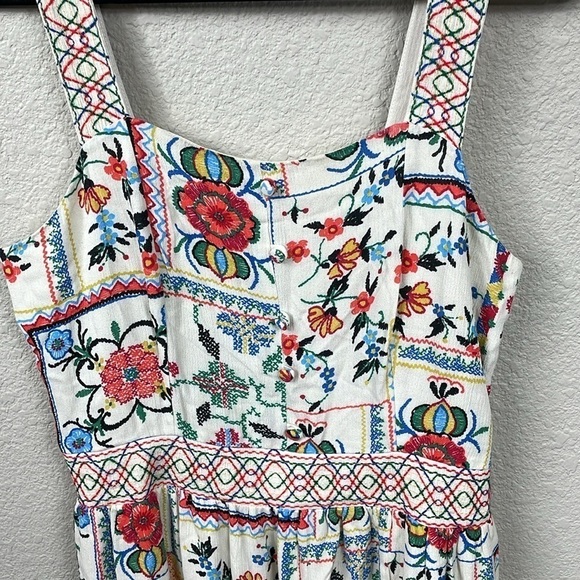 Ella Moon Lindsey Embroidered Floral Dress Faux Cross Stitch Vacation Europe S - Picture 3 of 14